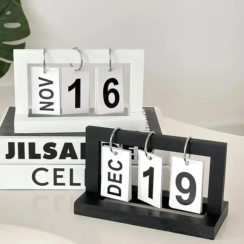 Adorno de Calendario de Plásti - Office Furniture Rental reseña y precio